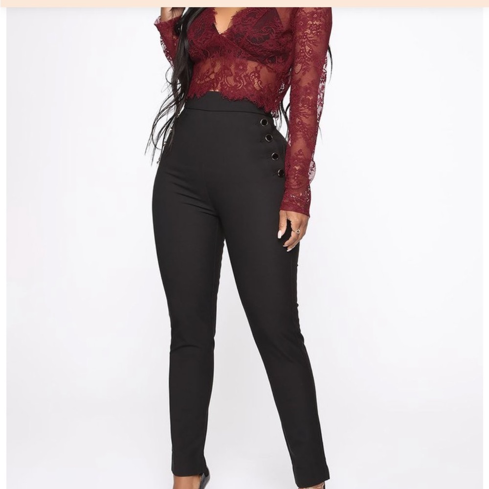 New fashion nova medium trousers - Picture 4 of 9